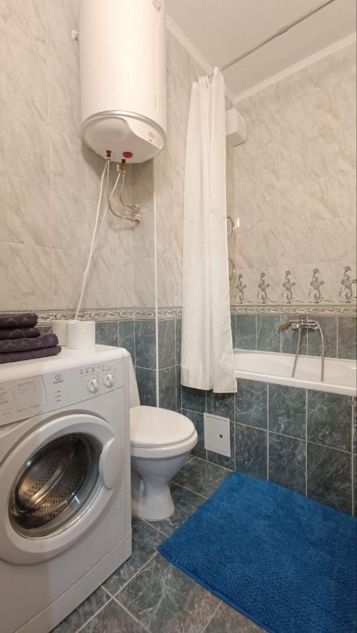зручна в жк комфорт таун Apartment Kyiv