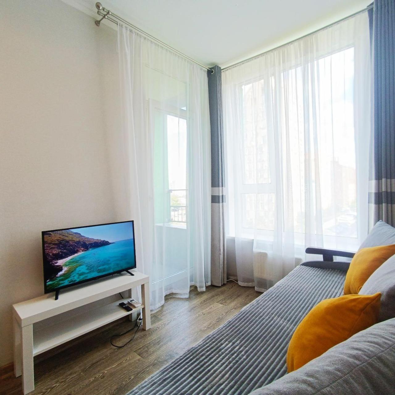 зручна в жк комфорт таун Apartment