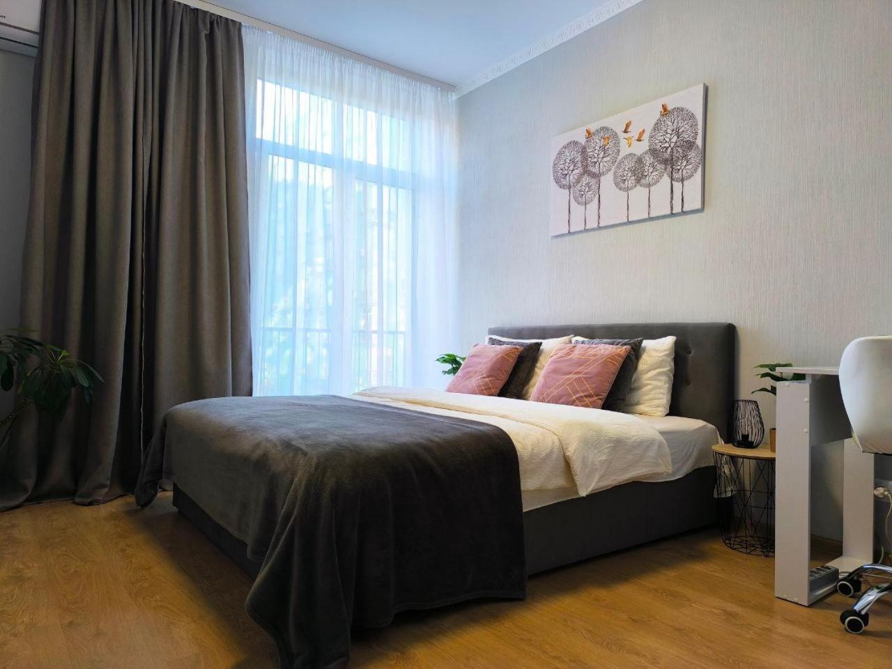 Apartment зручна в жк комфорт таун *
